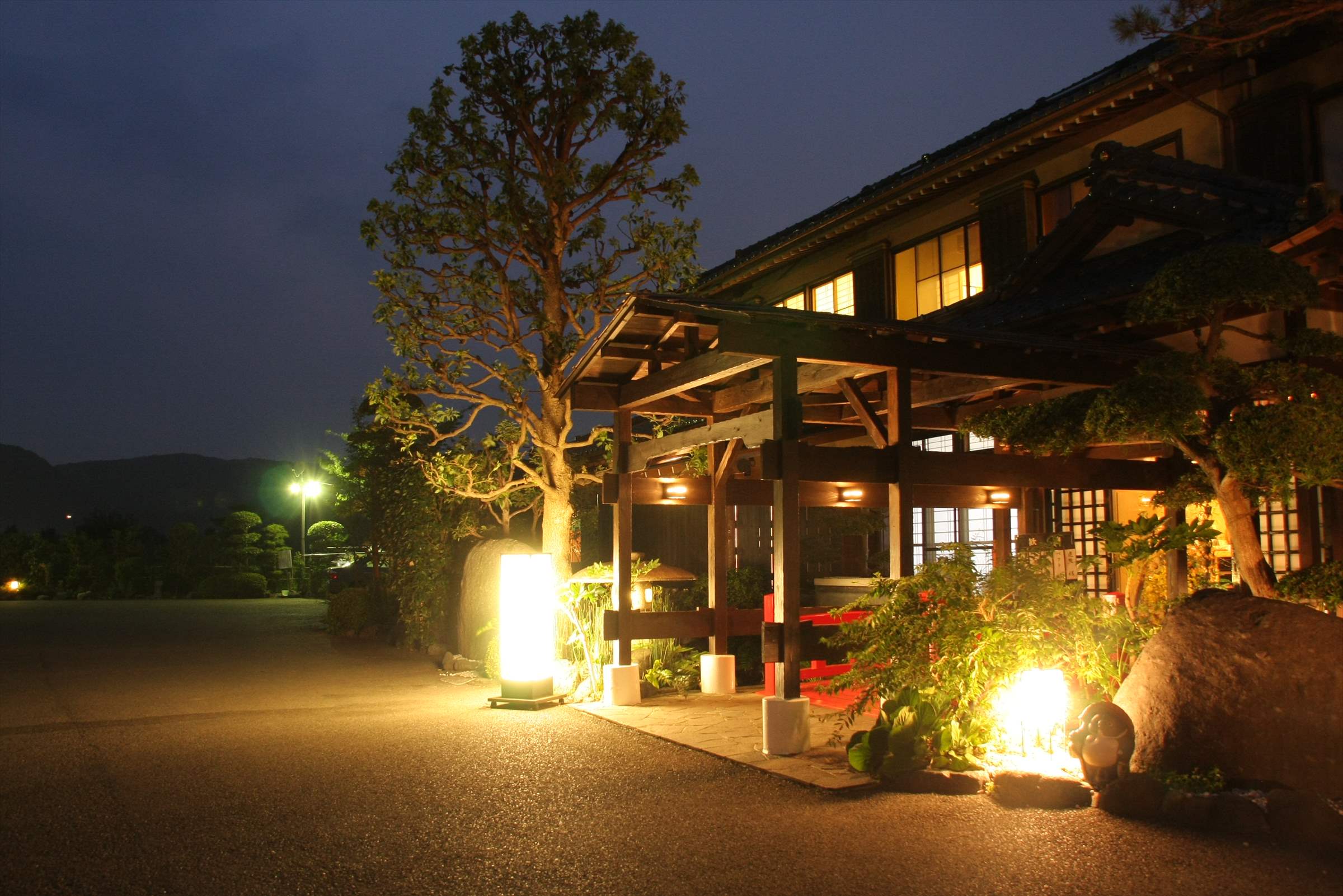 極乃湯（準天然温泉・人工温泉）営業時間変更のお知らせ